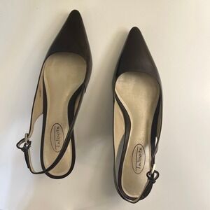 Talbots Womens Brown Leather Pointed Toe Slingback Kitten Heels Size 7B Brazil